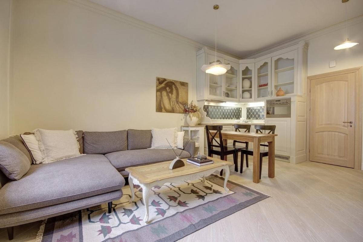 Town Hall Square Apartments VNO Extérieur photo